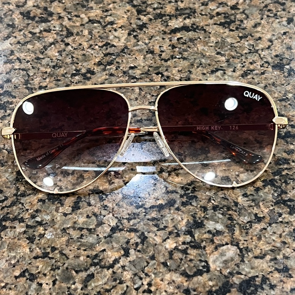 Quay High Key- Extra Large